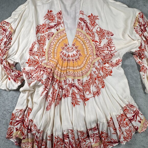 FREE PEOPLE Sunset Dreams Bell Sleeve Tunic Top sz M Flowy Boho Hippie 70s - Picture 11 of 11